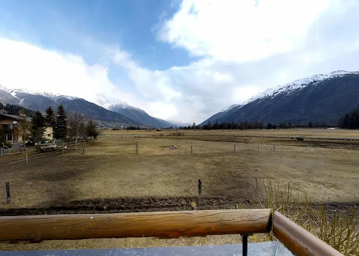 Abitaziun Begonia - Celerina アパート ツェエリーナ