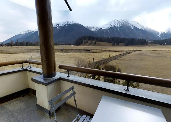 Abitaziun Begonia - Celerina アパート ツェエリーナ